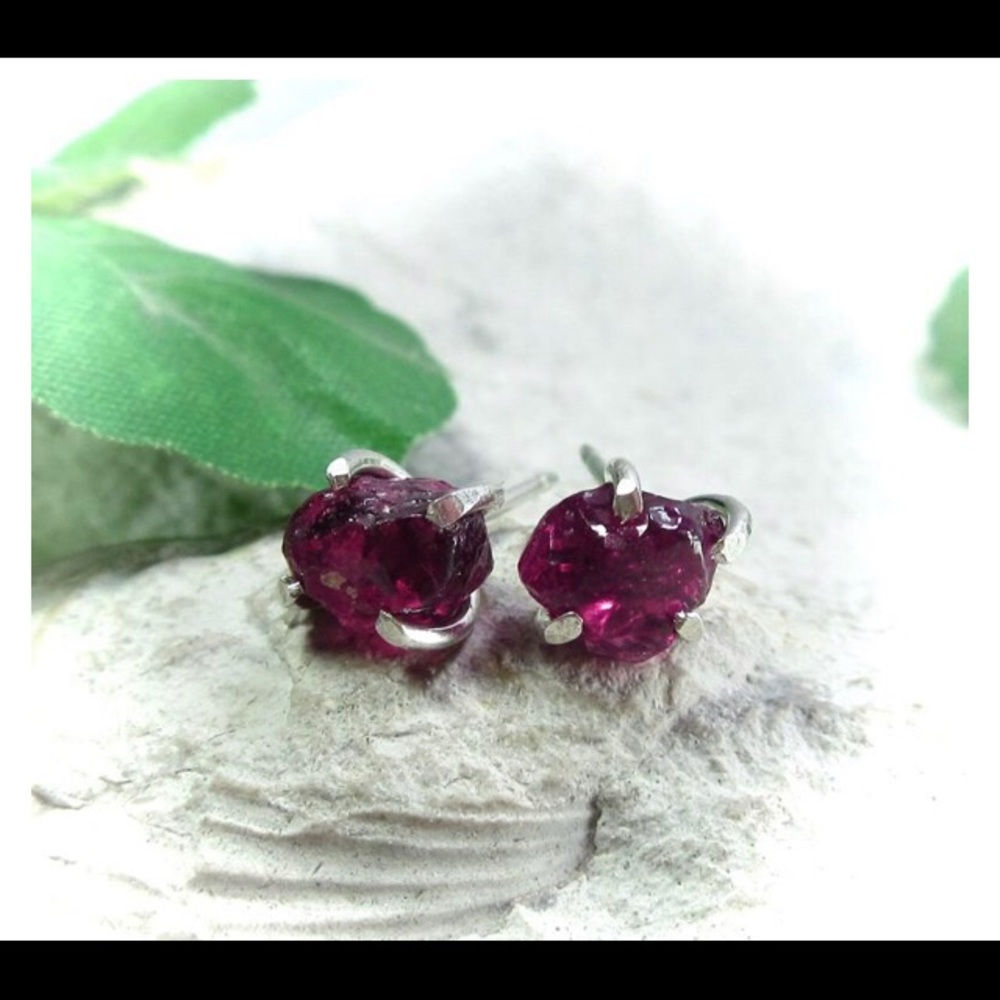 Small Garnet Rustic Studs